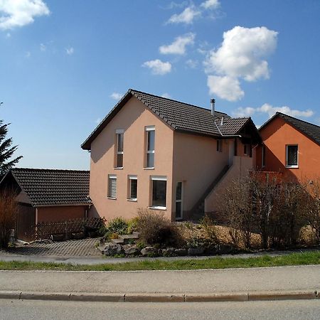 Appartment Aux Lilas Les Geneveys-sur-Coffrane Exterior foto