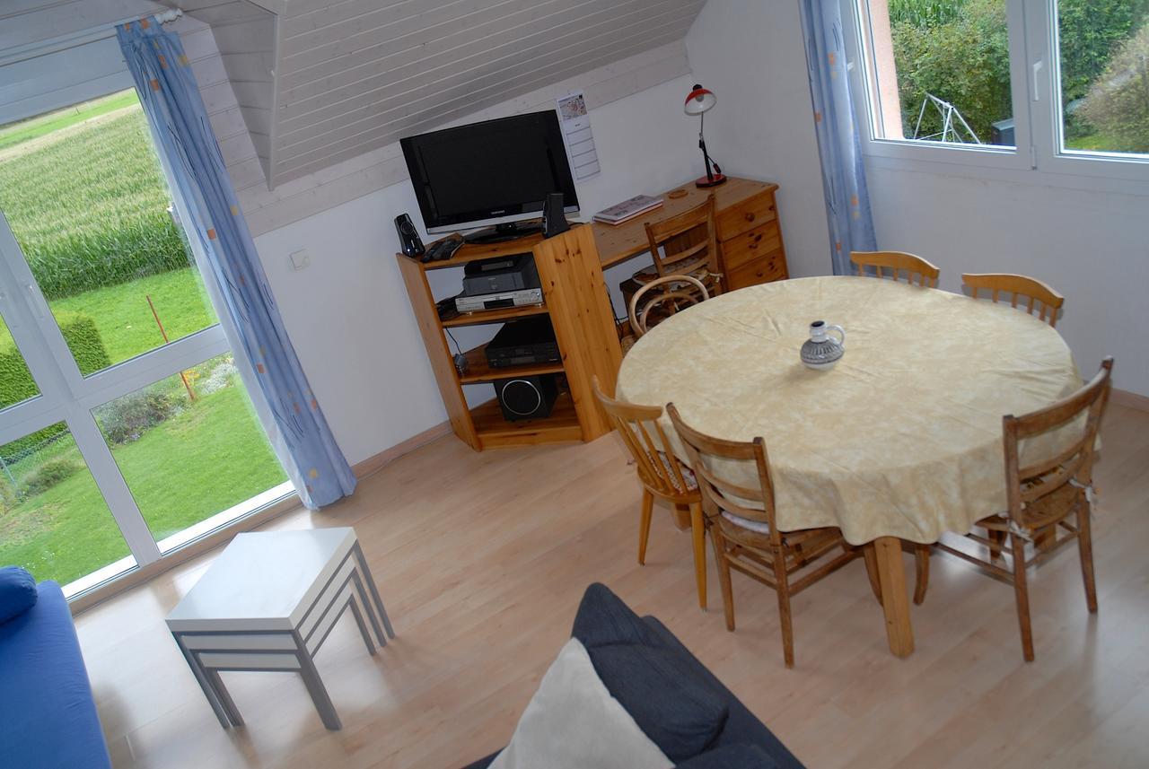 Appartment Aux Lilas Les Geneveys-sur-Coffrane Exterior foto
