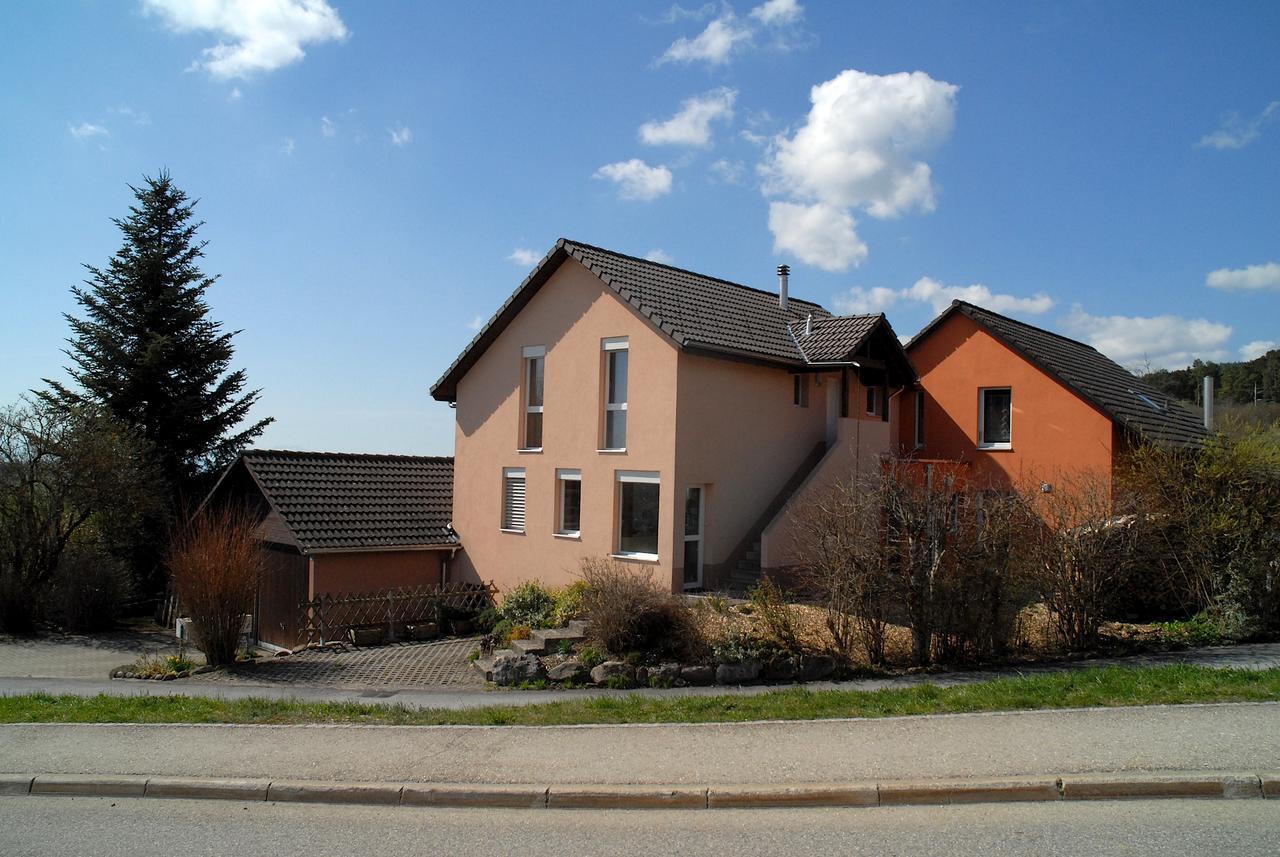 Appartment Aux Lilas Les Geneveys-sur-Coffrane Exterior foto